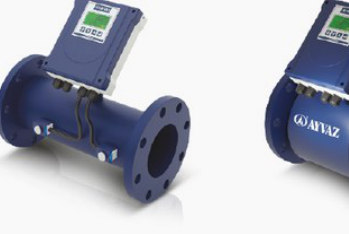 Electromagnetic flow meter with a digital transmitter